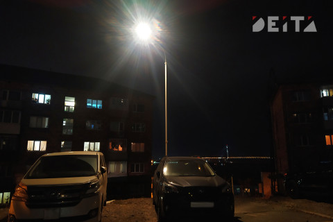 Фото-репортаж: Комфорт за 8 рублей в месяц: жители Владивостока присоединились к проекту по установке освещения