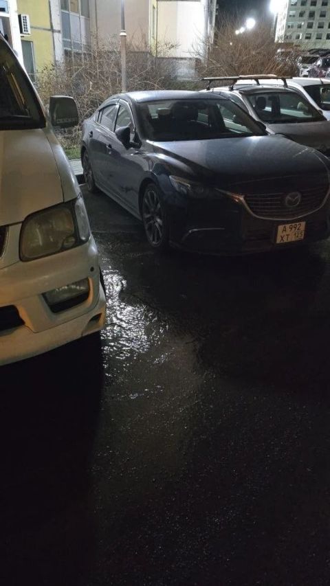 Фото-репортаж: Канализационный конфликт во Владивостоке: новостройки систематически топят соседний двор фекалиями