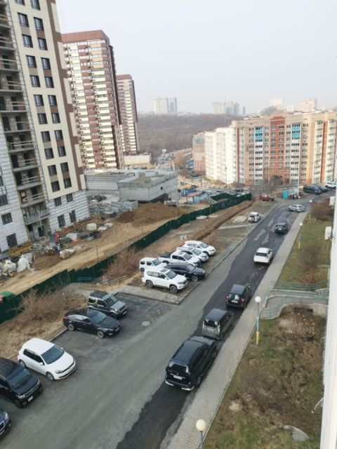 Фото-репортаж: Канализационный конфликт во Владивостоке: новостройки систематически топят соседний двор фекалиями