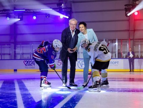Фото-репортаж: Ледовый спортивный комплекс торжественно открыли во Врангеле