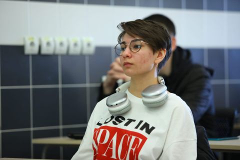 Фото-репортаж: НЗМУ знакомит будущих инженеров-химиков с практической стороной профессии