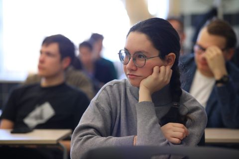 Фото-репортаж: НЗМУ знакомит будущих инженеров-химиков с практической стороной профессии