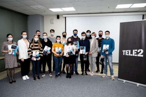 Фото-репортаж: Tele2 определила победителей именной стипендии в ДВФУ