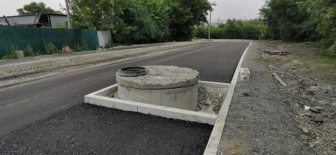 Фото-репортаж: "А это нормально?": новый элемент дорожного благоустройства поразил владивостокцев