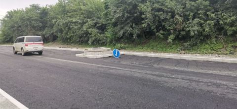 Фото-репортаж: "А это нормально?": новый элемент дорожного благоустройства поразил владивостокцев