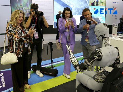 Фото-репортаж: Как прошел ВЭФ-2022 во Владивостоке - фоторепортаж