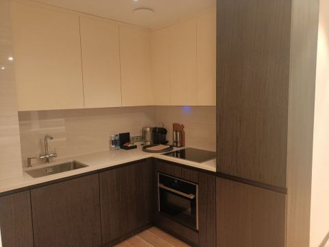 Фото-репортаж: Только для избранных: почем нынче «Родина» во Владивостоке