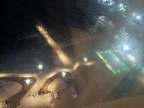 Фото-репортаж: Только для избранных: почем нынче «Родина» во Владивостоке