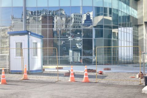 Фото-репортаж: Только для избранных: почем нынче «Родина» во Владивостоке