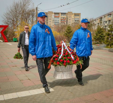 Фото-репортаж: «Восточники» и жители Врангеля масштабно отпраздновали День Победы