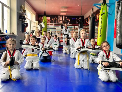 Фото-репортаж: НЗМУ помогает «особенным» детям воспитывать волю к победе