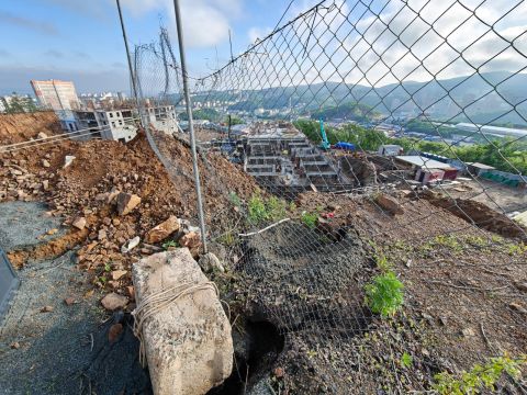 Фото-репортаж: Отмены строительства очередного ЖК добиваются чрез прокуратуру владивостокцы