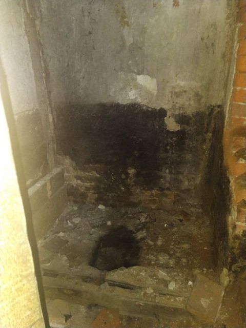 Фото-репортаж: Битва за исторический туалет развернулась в центре Владивостока