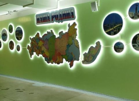 Фото-репортаж: Информационный стенд вместо туалетов: приоритеты капитального ремонта школы удивили владивостокцев