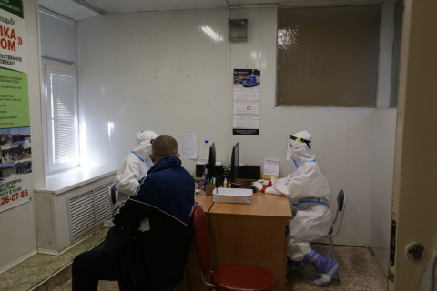 Фото-репортаж: Приморские врачи рассказали о работе амбулаторно-инфекционных центров