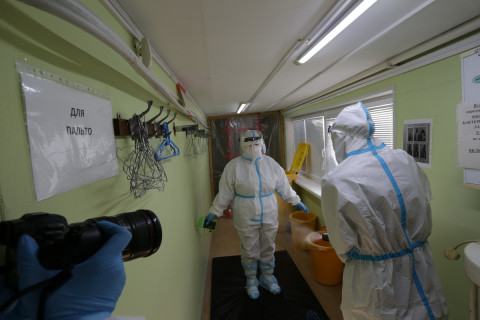 Фото-репортаж: Приморские врачи рассказали о работе амбулаторно-инфекционных центров