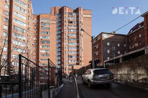 Фото-репортаж: Плотнее некуда: Новая «миллионка» во Владивостоке - фоторепортаж