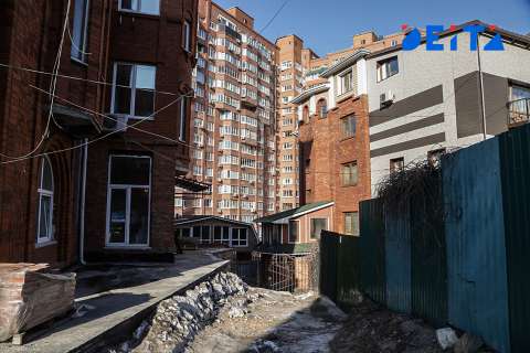Фото-репортаж: Плотнее некуда: Новая «миллионка» во Владивостоке - фоторепортаж