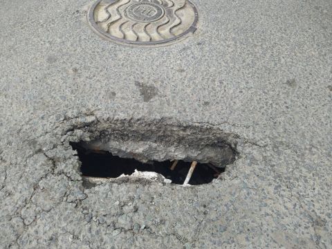 Фото-репортаж: Проезд перекрыт: скандальная стройка кошмарит жителей Владивостока