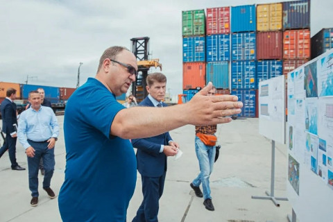 Фото-репортаж: Олег Кожемяко: «Проект развития «Сухого Порта» вызывает уважение»