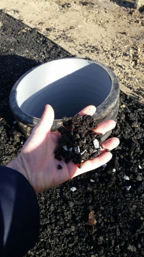 Фото-репортаж: Две недели до приёмки: на "Тропе здоровья" в Находке с апреля не могут уложить асфальт