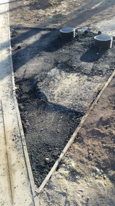 Фото-репортаж: Две недели до приёмки: на "Тропе здоровья" в Находке с апреля не могут уложить асфальт