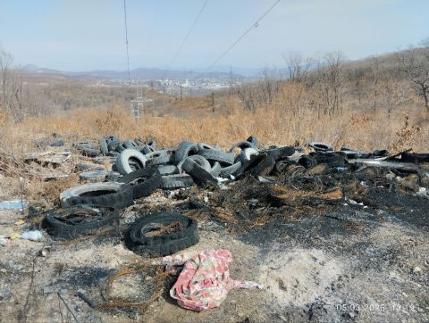 Фото-репортаж: Находка вместе с прокуратурой почти полгода пытаются победить стихийную свалку