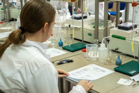 Фото-репортаж: Приморские школьники стали призерами всероссийской олимпиады Росхим