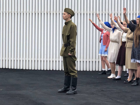 Фото-репортаж: Кедр возвращается на остров Русский