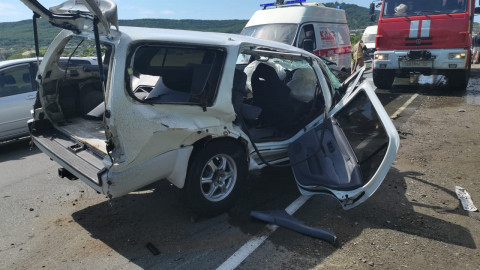 Фото-репортаж: Страшное ДТП шокирует очевидцев в Приморье