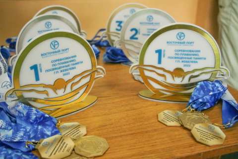 Фото-репортаж: «Восточный Порт» провёл  соревнования по плаванию памяти Геннадия Жебелева