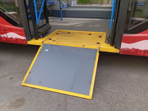 Фото-репортаж: Современный красавец: новый троллейбус обкатывают во Владивостоке