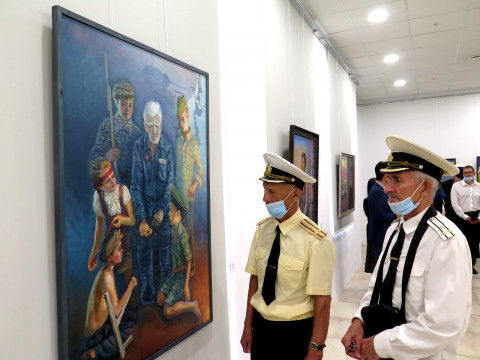 Фото-репортаж: Экспозицию «Мирный Тихий» представили во Владивостоке