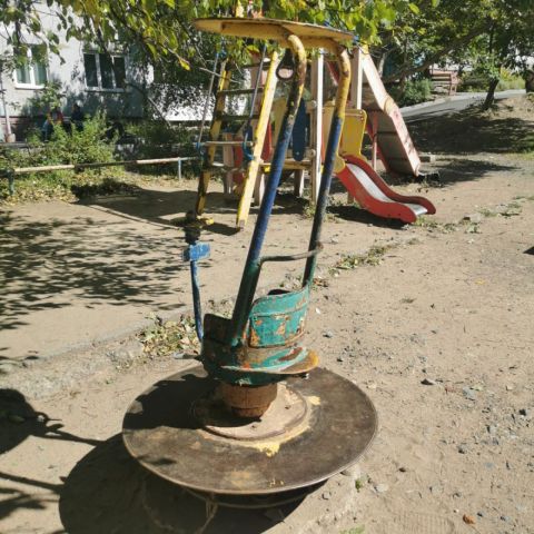 Фото-репортаж: Голосуй, не голосуй: победителей выборов оставили без денег во Владивостоке