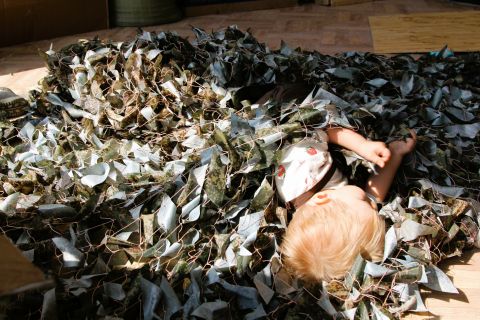 Фото-репортаж: Шьем для наших: как приморские волонтеры помогают фронту