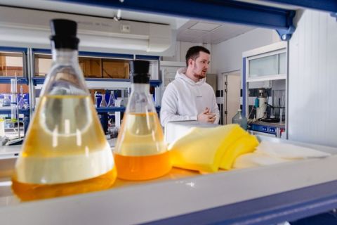 Фото-репортаж: НЗМУ помогает школьникам Находки получать высокие баллы на ЕГЭ