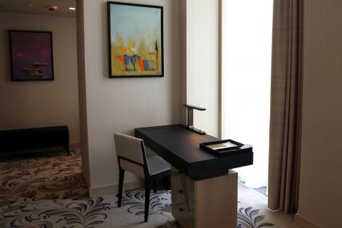 Фото-репортаж: Экс-Хаятт готовится принимать гостей Владивостока - фоторепортаж