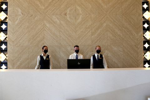 Фото-репортаж: Экс-Хаятт готовится принимать гостей Владивостока - фоторепортаж