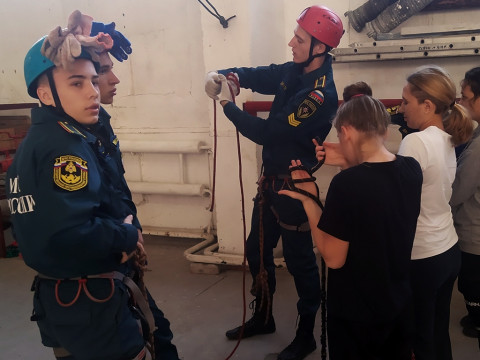 Фото-репортаж: Школьники Приморья могут попробовать разные профессии