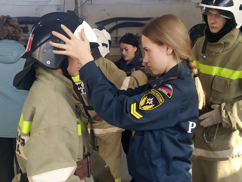 Фото-репортаж: Школьники Приморья могут попробовать разные профессии