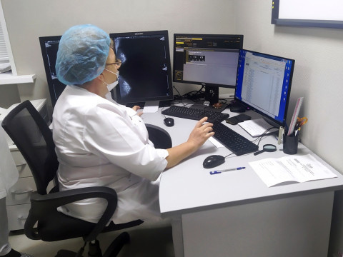 Фото-репортаж: Жители Приморья могут по полису ОМС провериться на онкологию на современном оборудовании