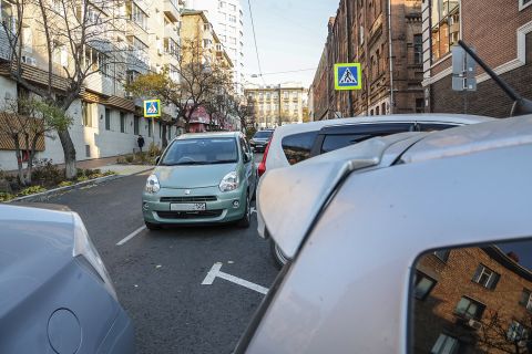 Фото-репортаж: Запаркованный Владивосток - пропускная способность улиц исчерпана