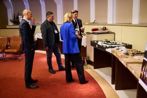 Фото-репортаж: Стали известны концепции делового комплекса на острове Русском