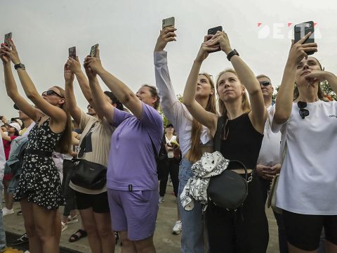 Фото-репортаж: Звезды России выступили на набережной Цесаревича: как прошел VK Fest во Владивостоке