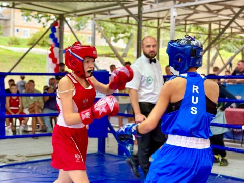 Фото-репортаж: НЗМУ помогает растить поколение чемпионов по боксу