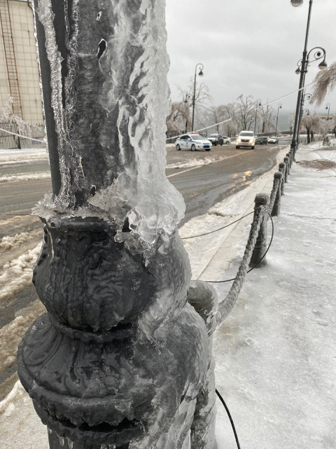 Фото-репортаж: Приморье в ледяном плену без связи, света и дорог: фото