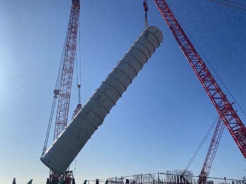 Фото-репортаж: Восемь единиц оборудования уже установлено на площадке НЗМУ