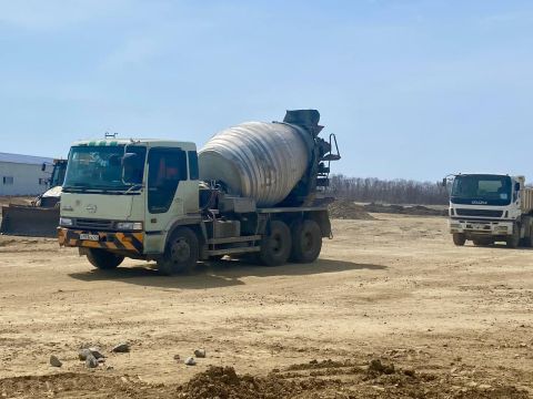 Фото-репортаж: Фундамент НЗМУ возводят из материалов от Находкинских производителей