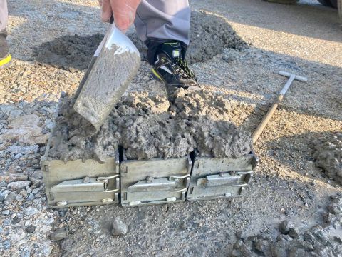 Фото-репортаж: Фундамент НЗМУ возводят из материалов от Находкинских производителей