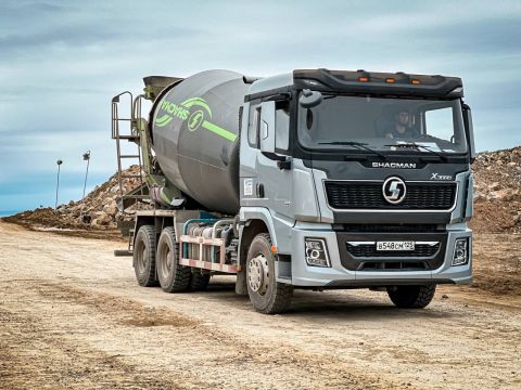 Фото-репортаж: Фундамент НЗМУ возводят из материалов от Находкинских производителей